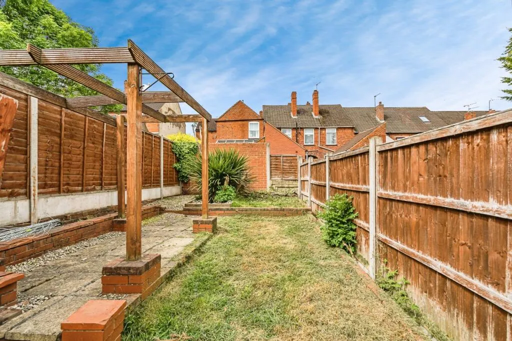 2 bed Terraced
