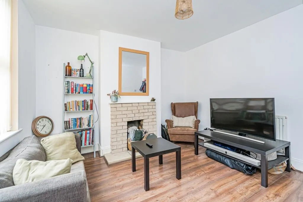 2 bed Terraced