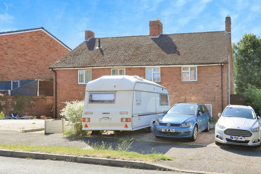 2 bed Semi-Detached