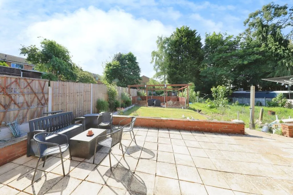 2 bed Semi-Detached