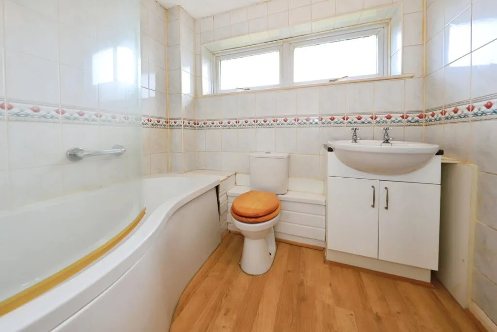 3 bed Semi-Detached