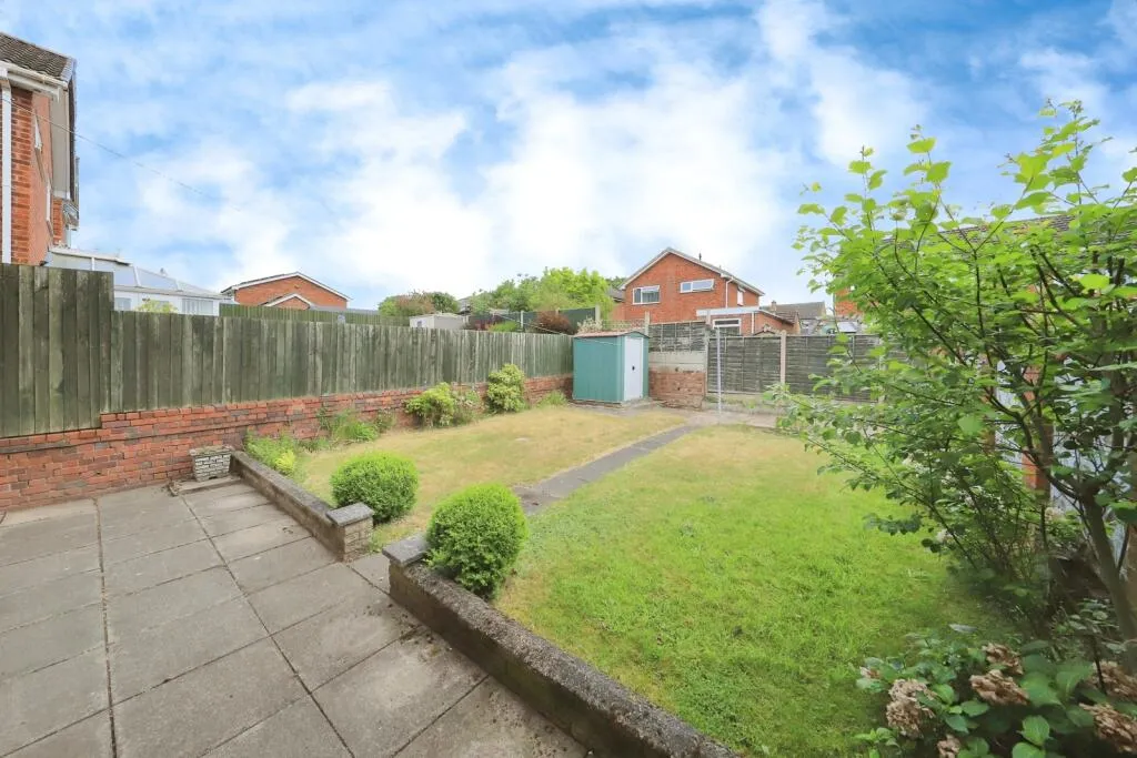 3 bed Semi-Detached