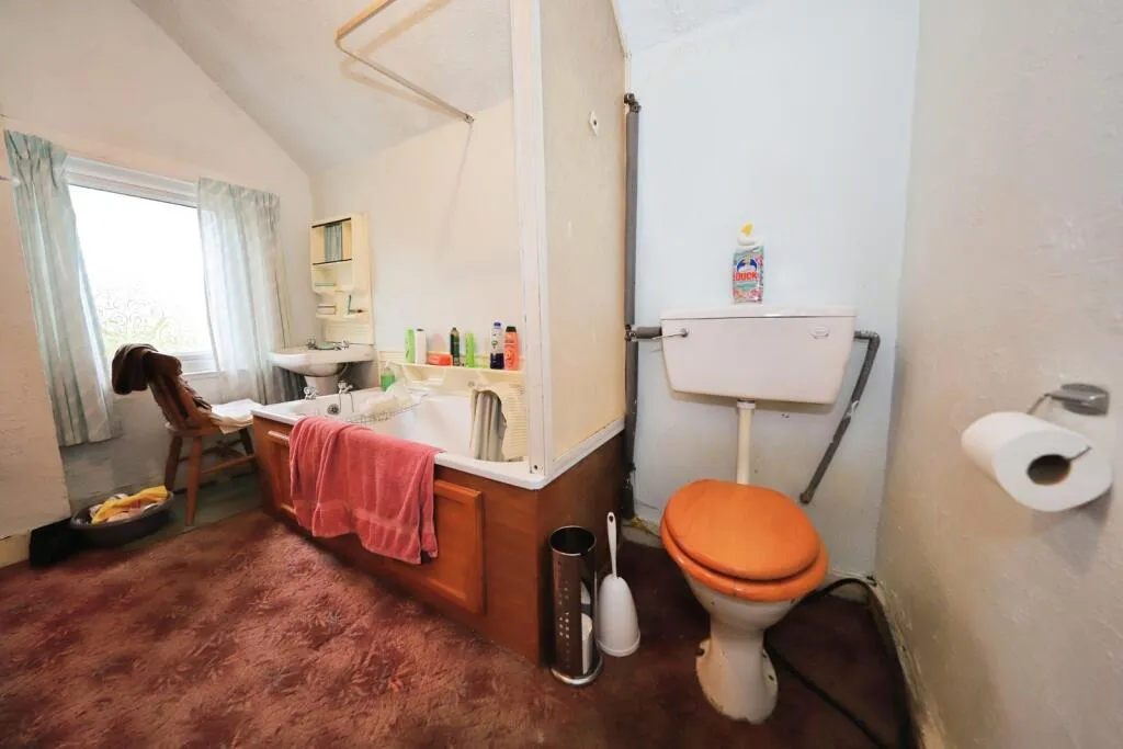 2 bed Semi-Detached