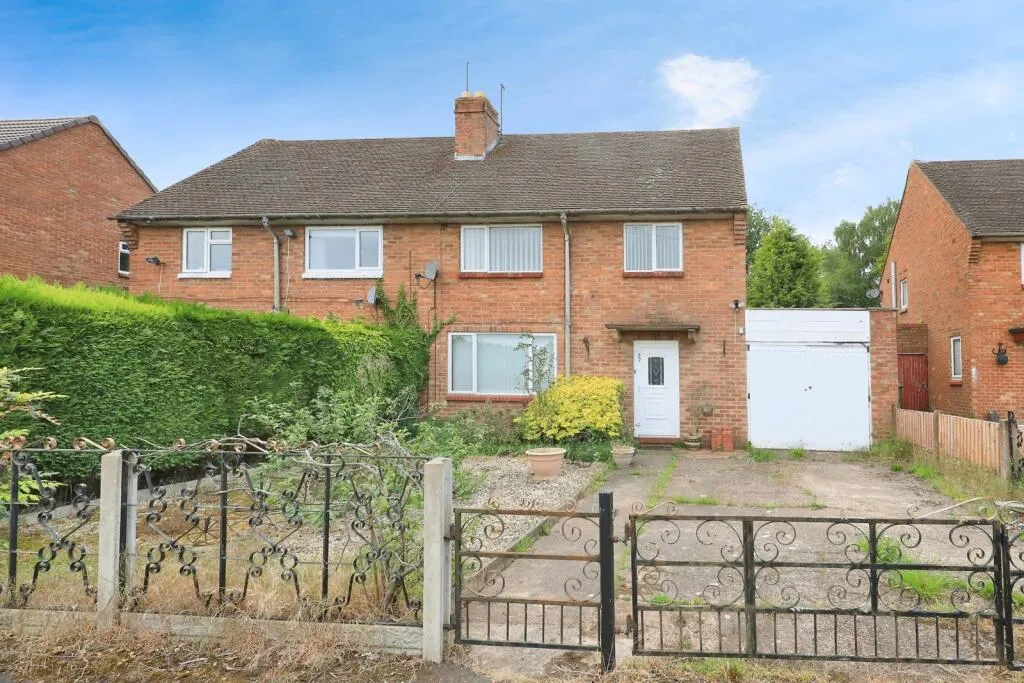 3 bed Semi-Detached