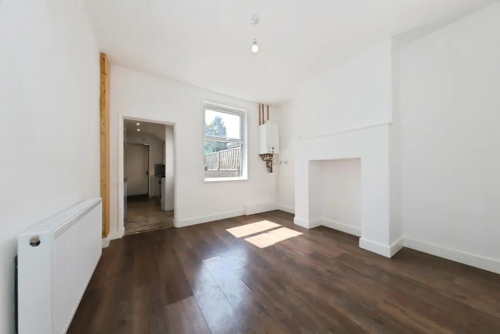 3 bed Terraced