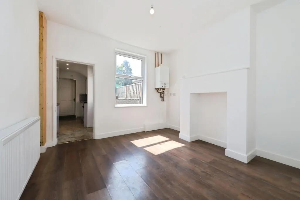 3 bed Terraced