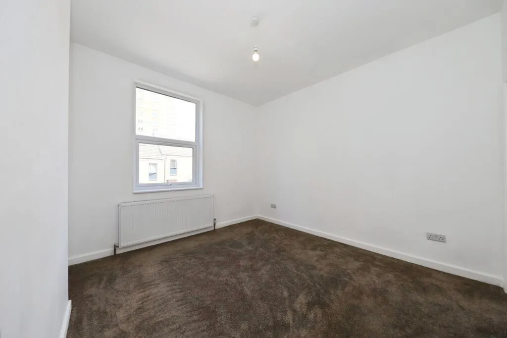 3 bed Terraced