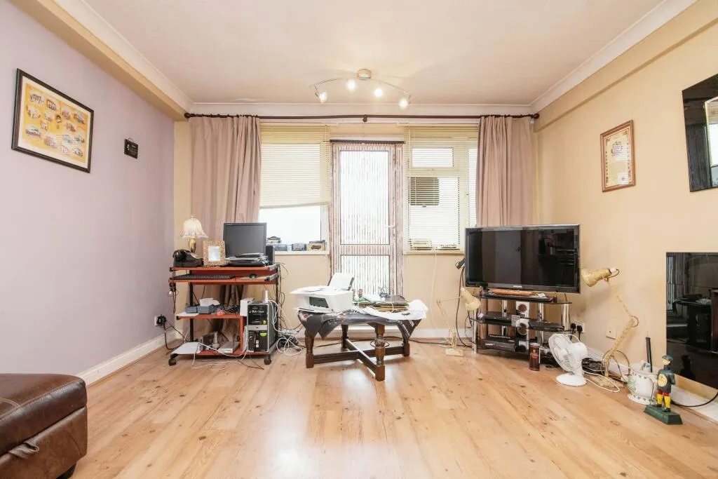 2 bed Apartment