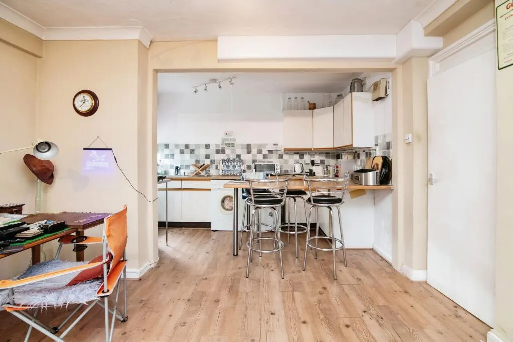 2 bed Apartment
