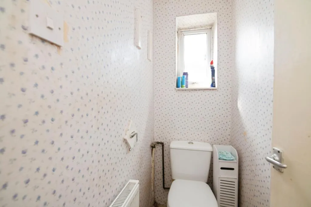 3 bed End of Terrace