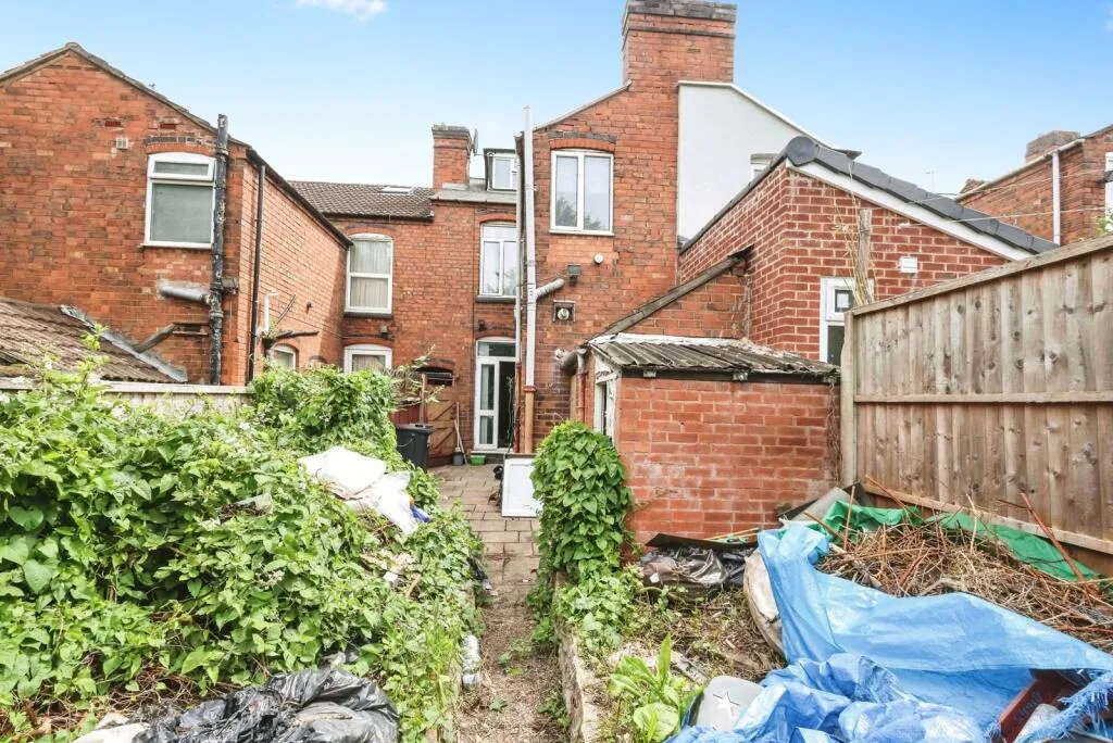 3 bed Terraced