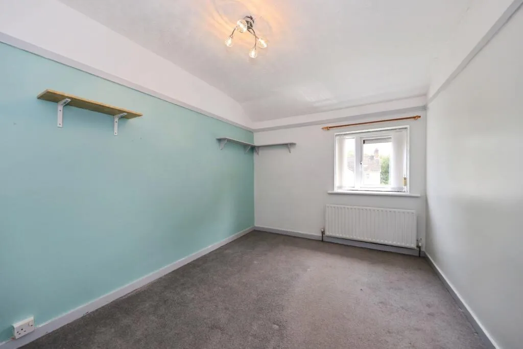 3 bed End of Terrace