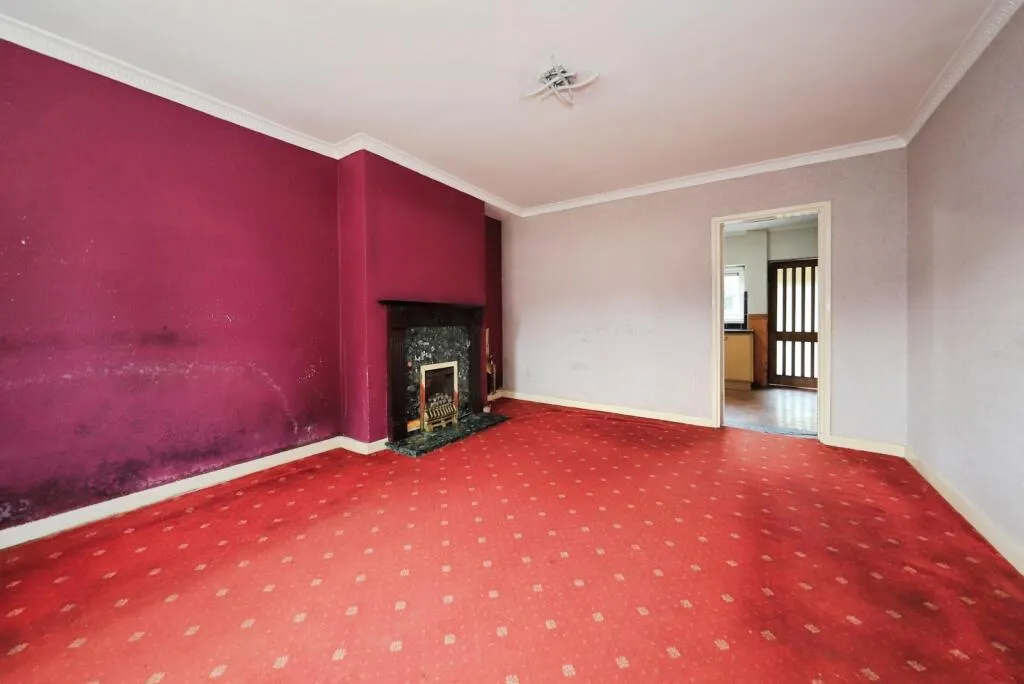 3 bed End of Terrace