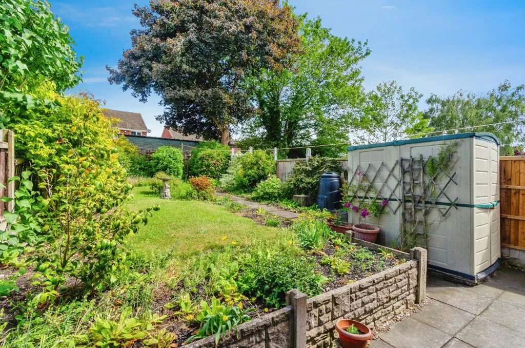 3 bed Semi-Detached