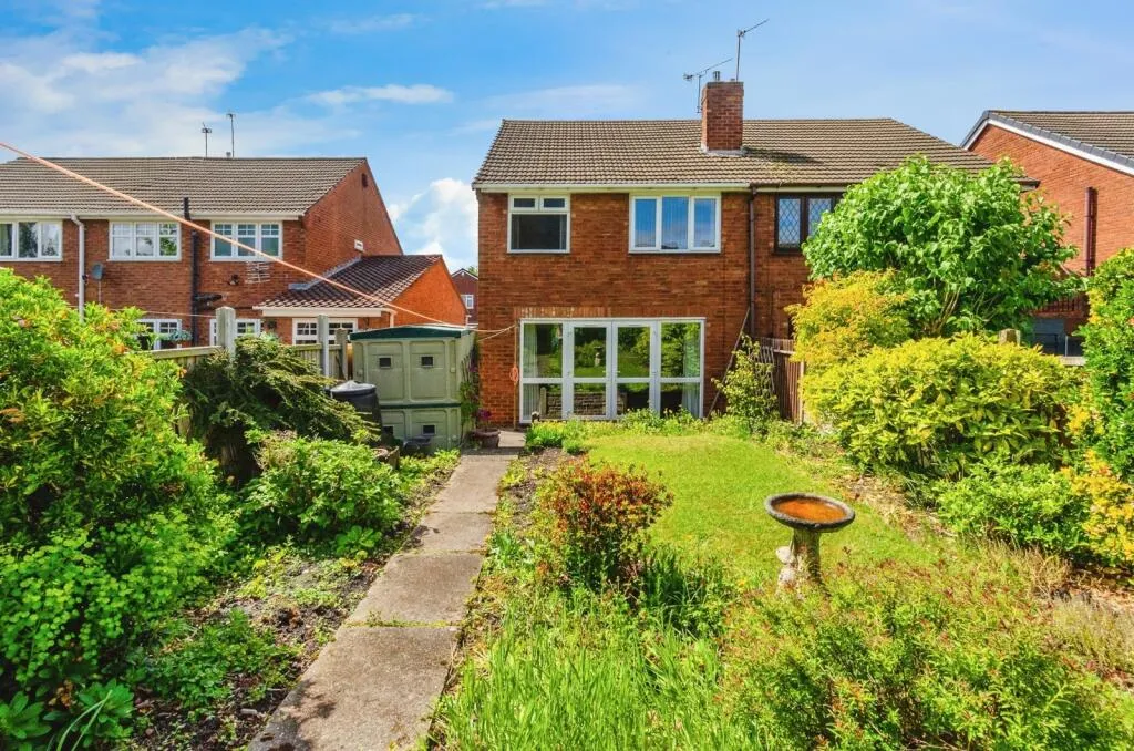 3 bed Semi-Detached