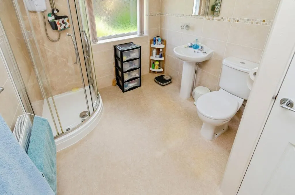 3 bed Semi-Detached