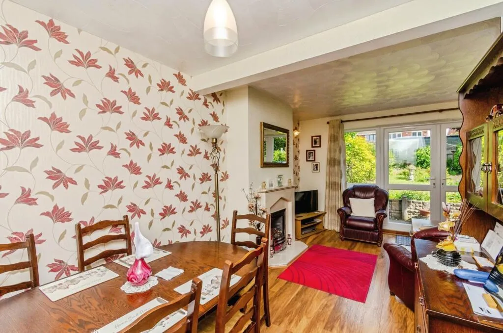 3 bed Semi-Detached