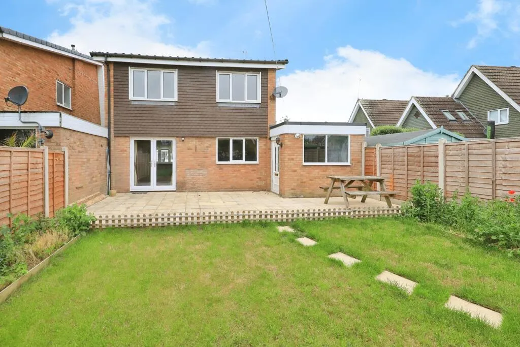 3 bed Semi-Detached