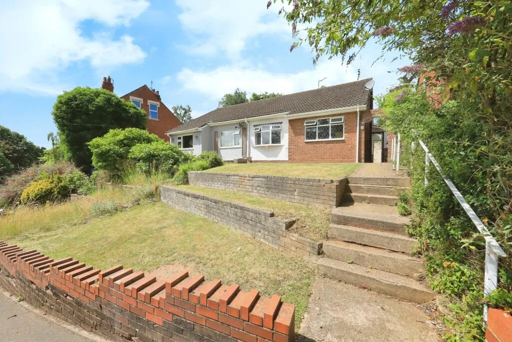 2 bed Semi-Detached Bungalow
