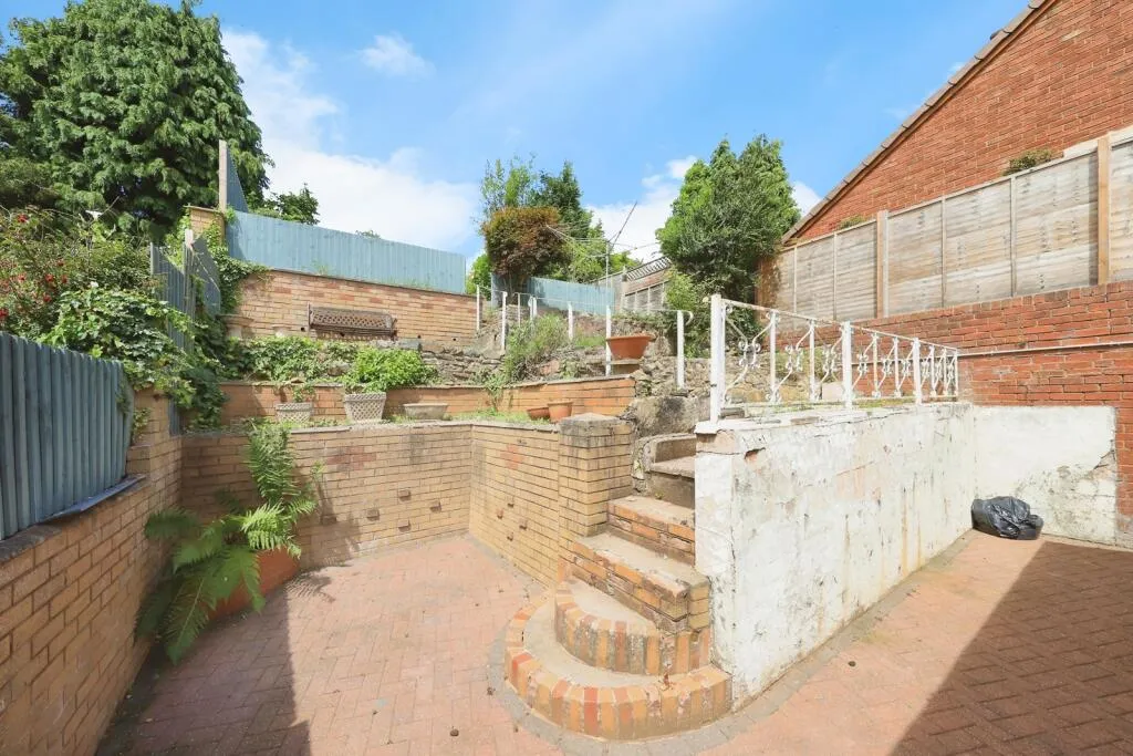 2 bed Semi-Detached Bungalow