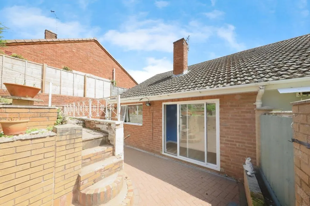 2 bed Semi-Detached Bungalow