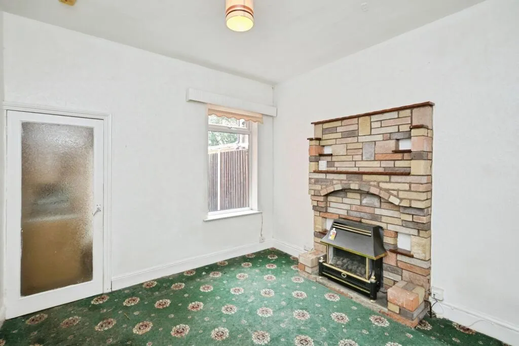 3 bed Terraced