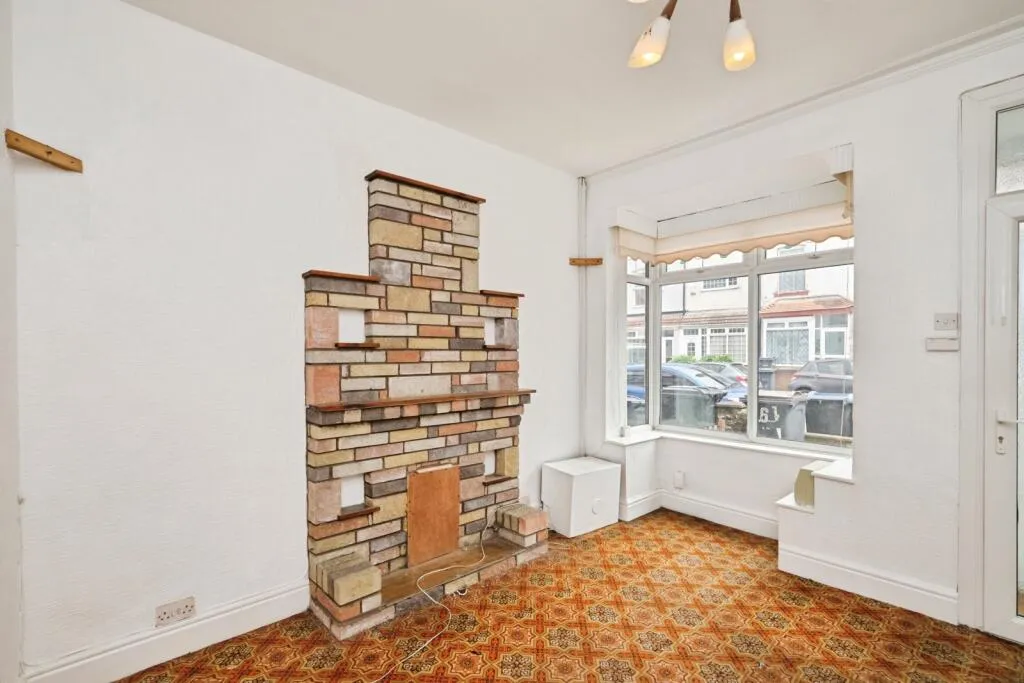 3 bed Terraced