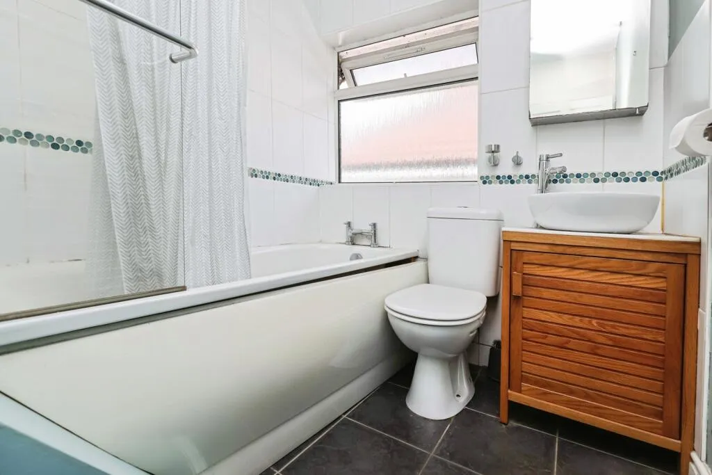 2 bed Semi-Detached