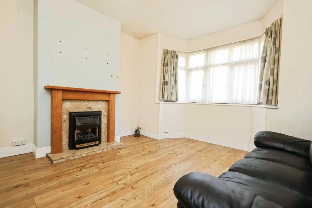 2 bed Semi-Detached