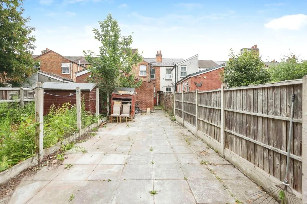 2 bed Terraced
