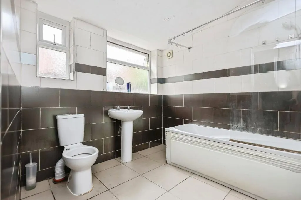 2 bed Terraced