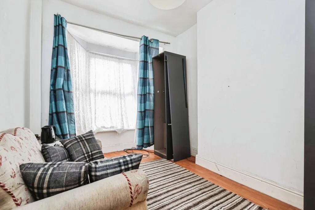 2 bed Terraced