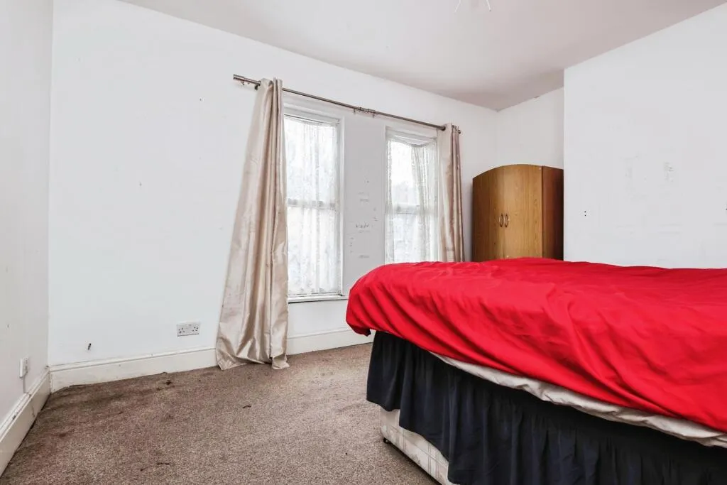 2 bed Terraced