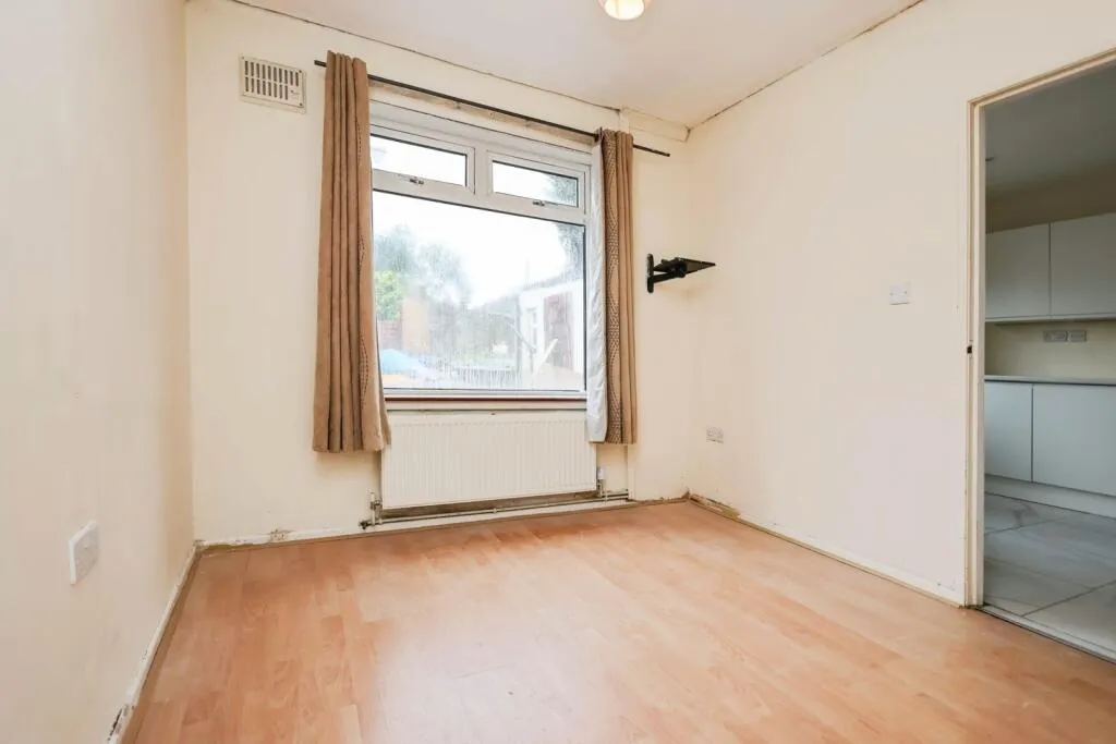 3 bed Terraced