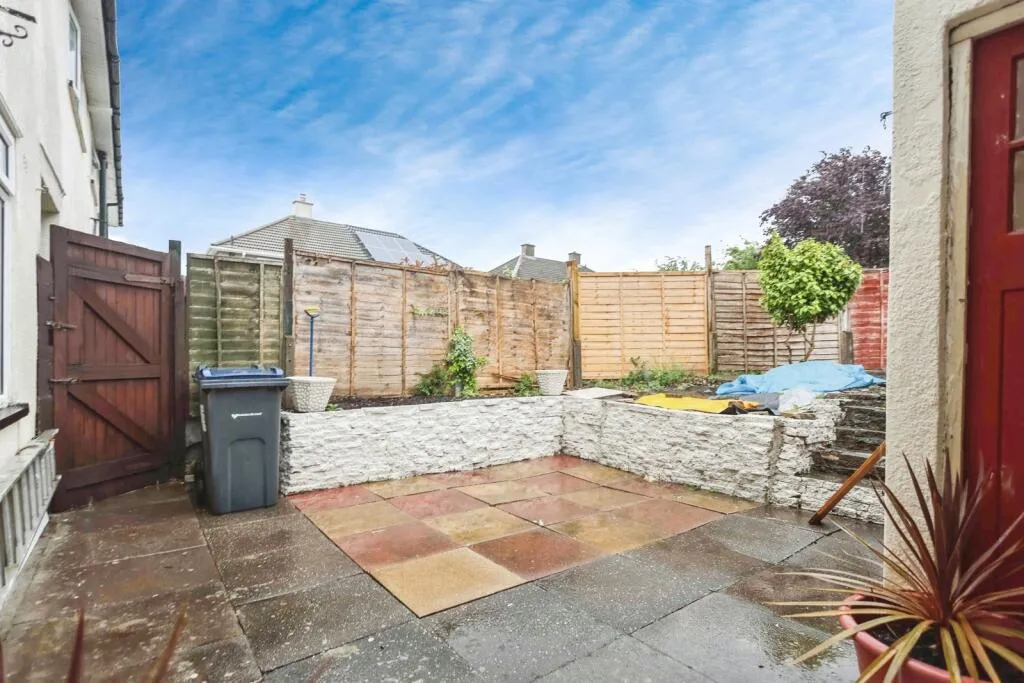 3 bed Terraced