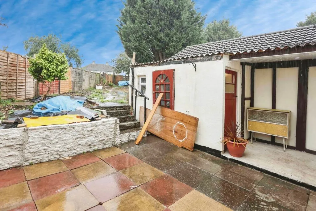 3 bed Terraced