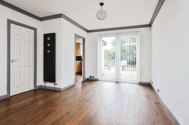 3 bed Terraced