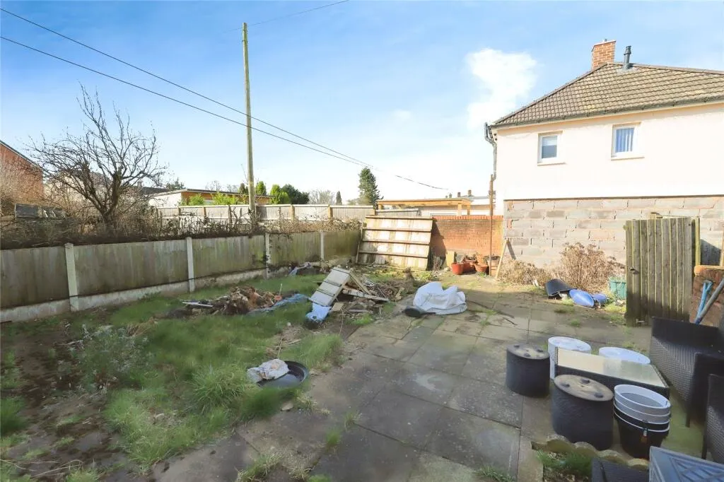 2 bed Semi-Detached
