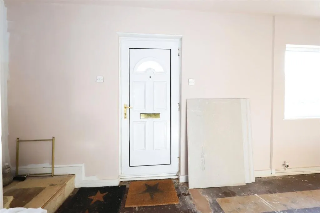 2 bed Semi-Detached