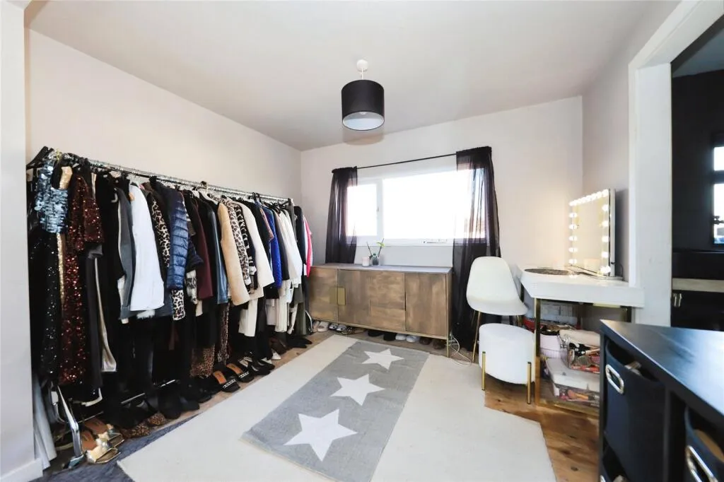 2 bed Semi-Detached