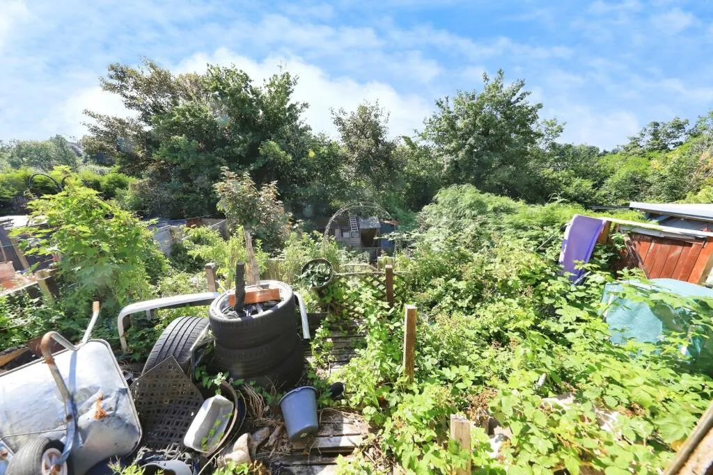 3 bed Terraced