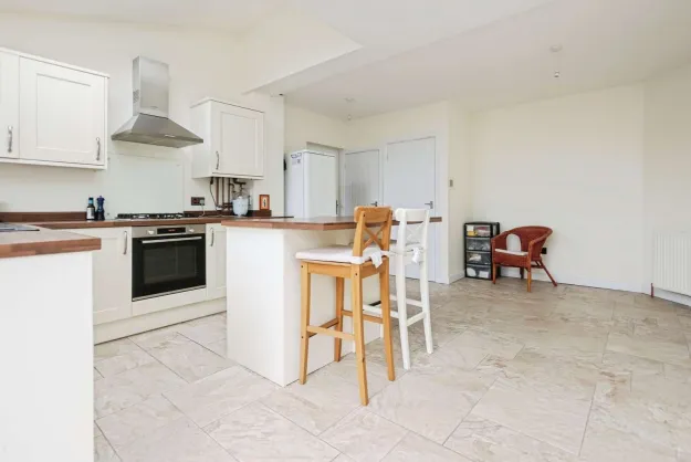 2 bed Semi-Detached