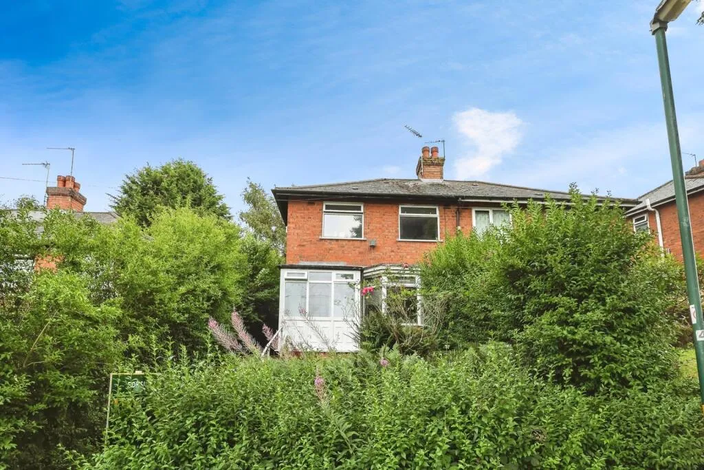 3 bed Semi-Detached