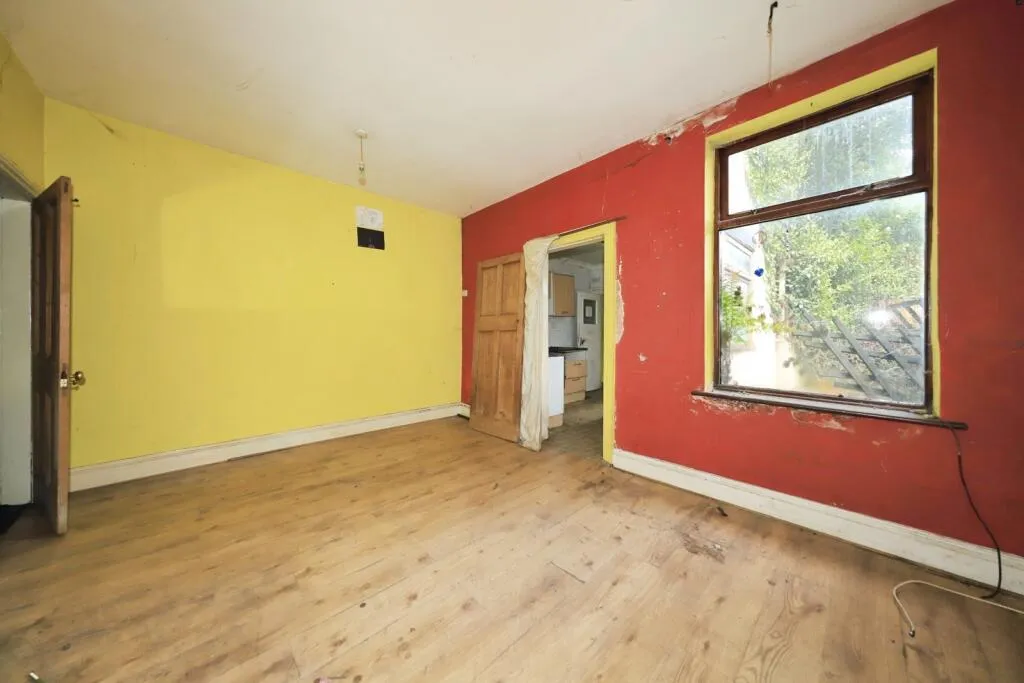 3 bed Terraced