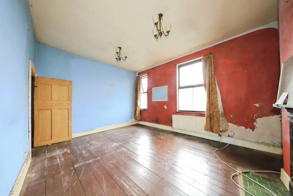 3 bed Terraced