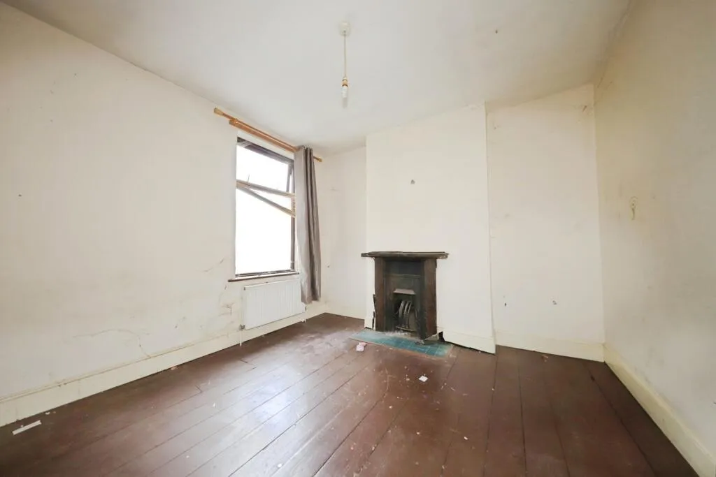 3 bed Terraced