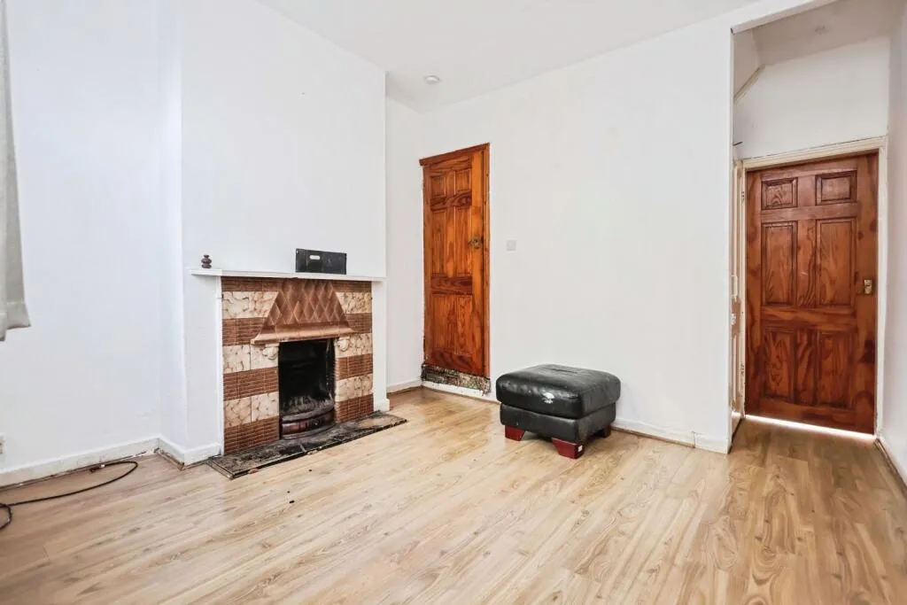 2 bed Terraced