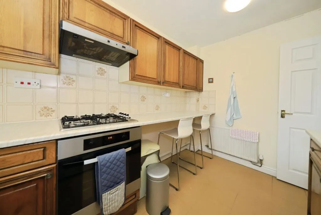 4 bed Detached