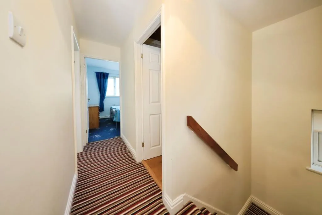 4 bed Detached