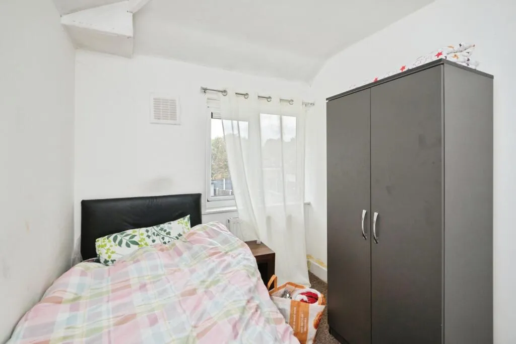 3 bed Terraced